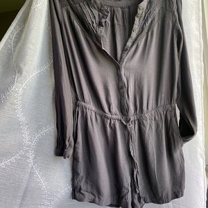 Long sleeve LOFT romper /size XS